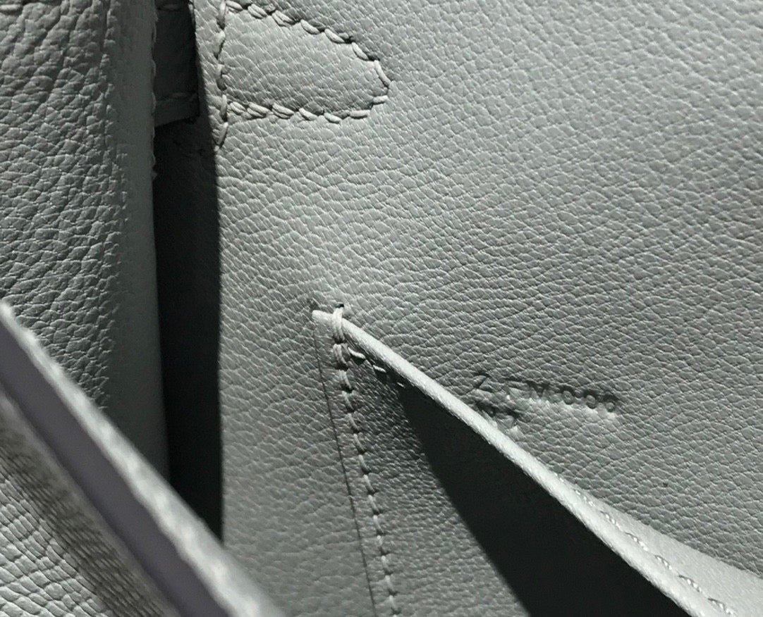 HM ケリーミニ 20 ミディアムグレー エプソムゴールドハードウェア