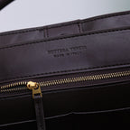 BV ミディアム アンダモ 32 ブラウン ラムスキン ゴールドハードウェア