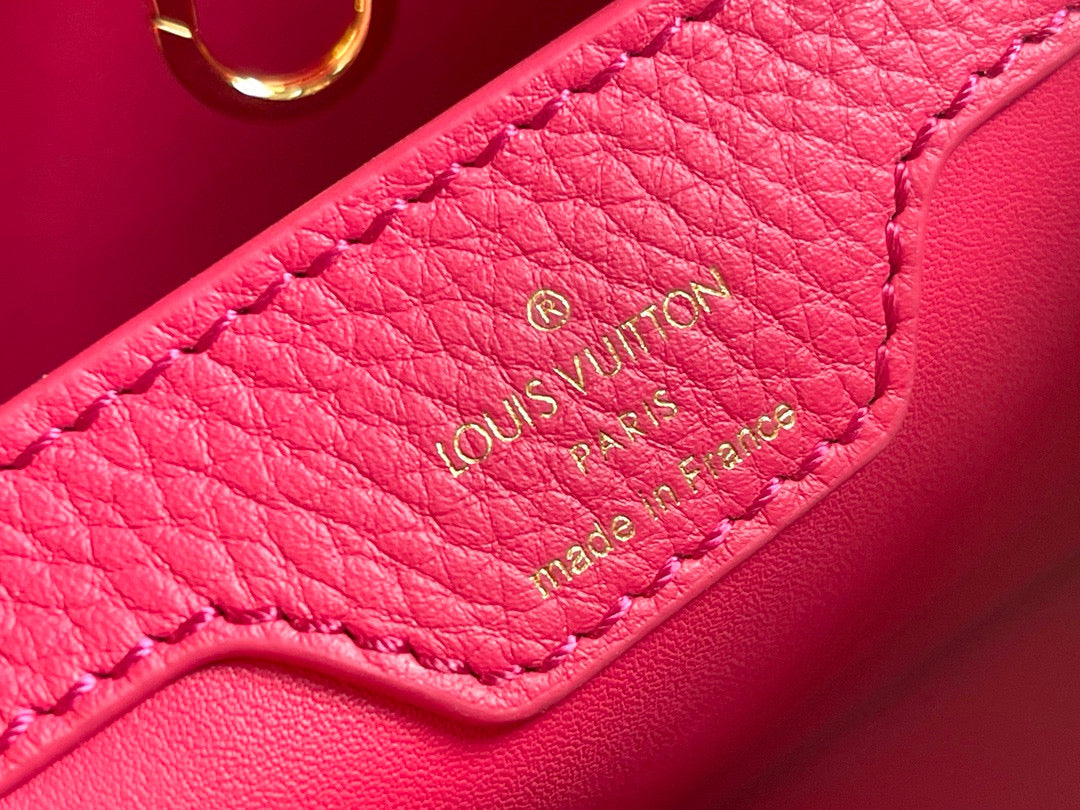 カプシーヌ MM 31 ブラック ゴールドハードウェア