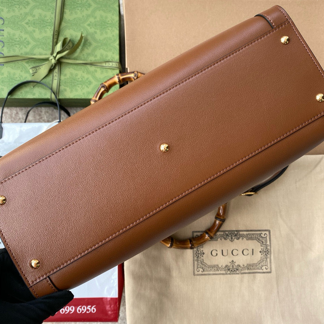 ミディアム ダイアナ トートバッグ 35インチ ブラウン ラッカー カーフスキン バンブーハンドル