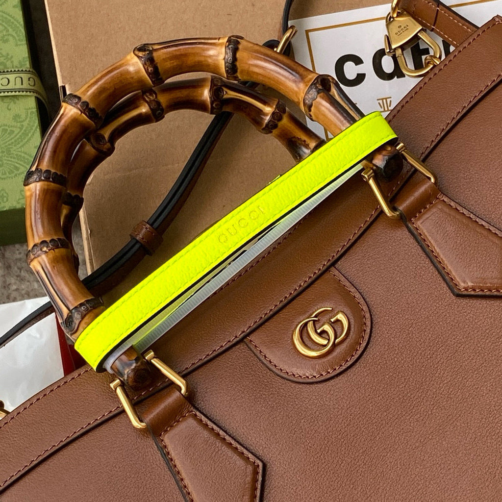 ミディアム ダイアナ トートバッグ 35インチ ブラウン ラッカー カーフスキン バンブーハンドル