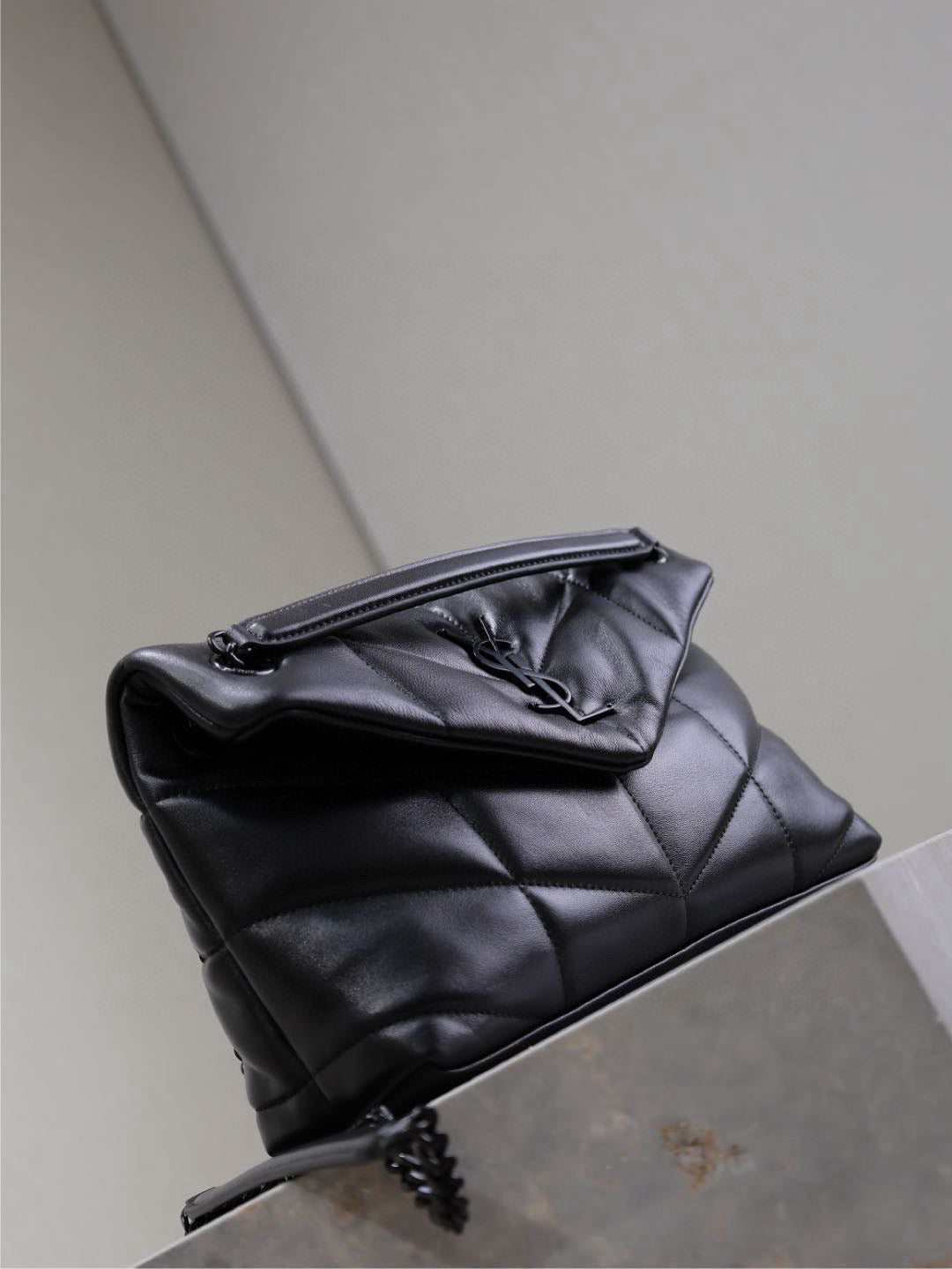 ルル パファー ミディアム 29インチ オールブラック シープスキン ブラックハードウェア