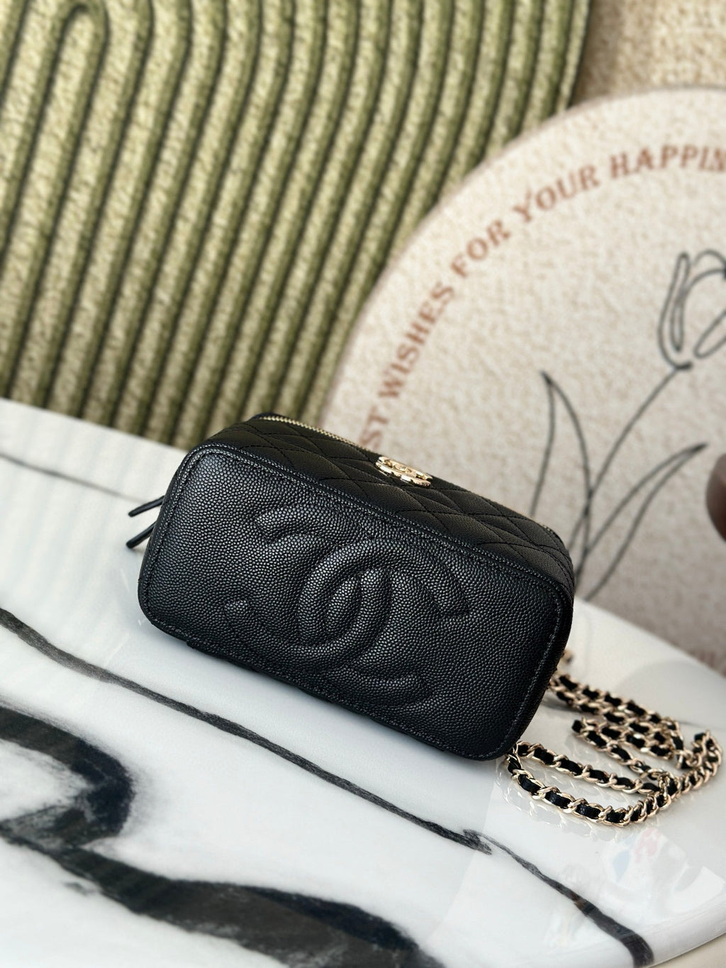 VANITY 17 キャビア ハンドル付き ブラックカーフスキン ゴールド金具