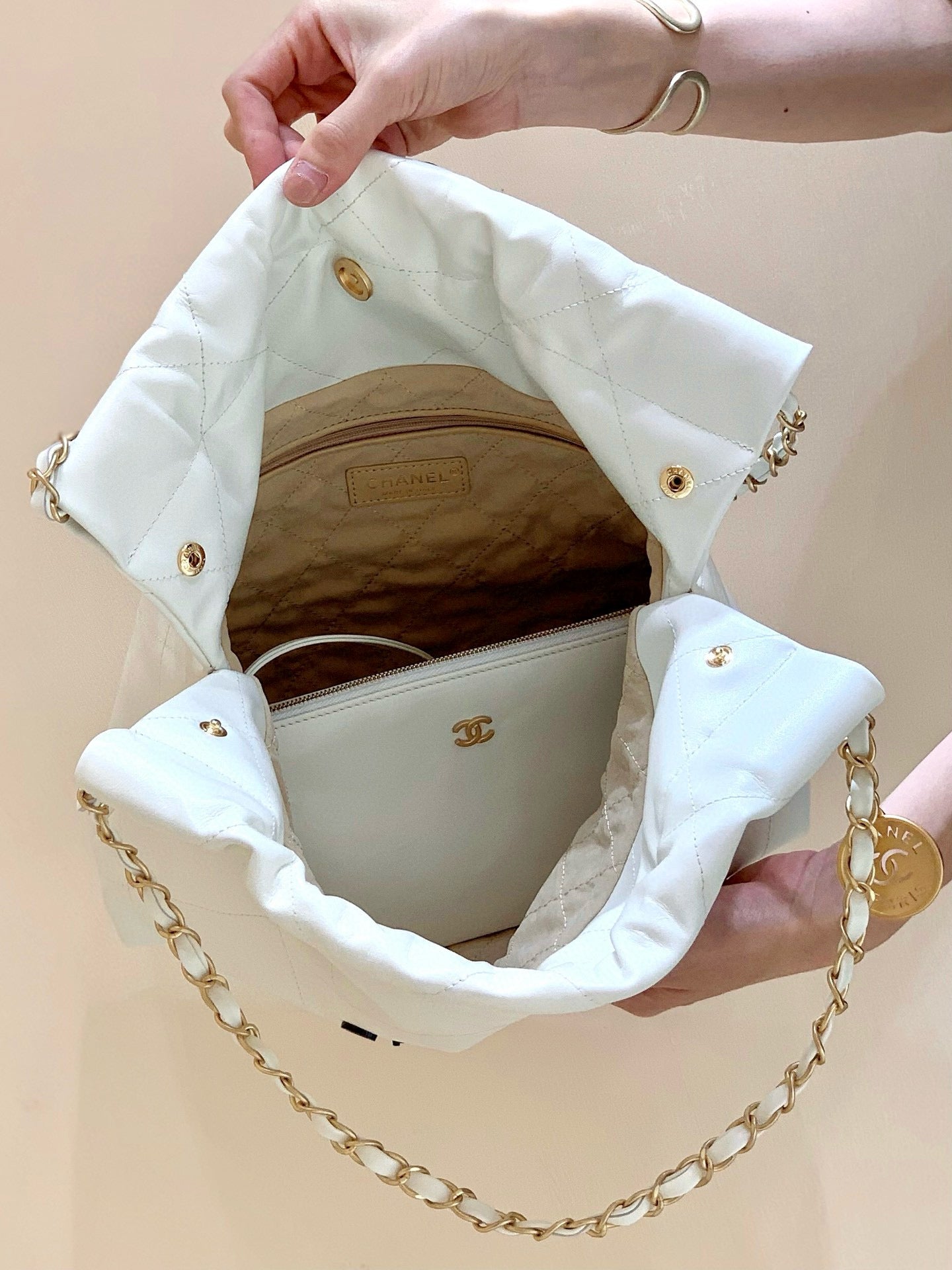 CC ホーボーバッグ 37 ホワイト CC ブラック ラムスキン ゴールド金具