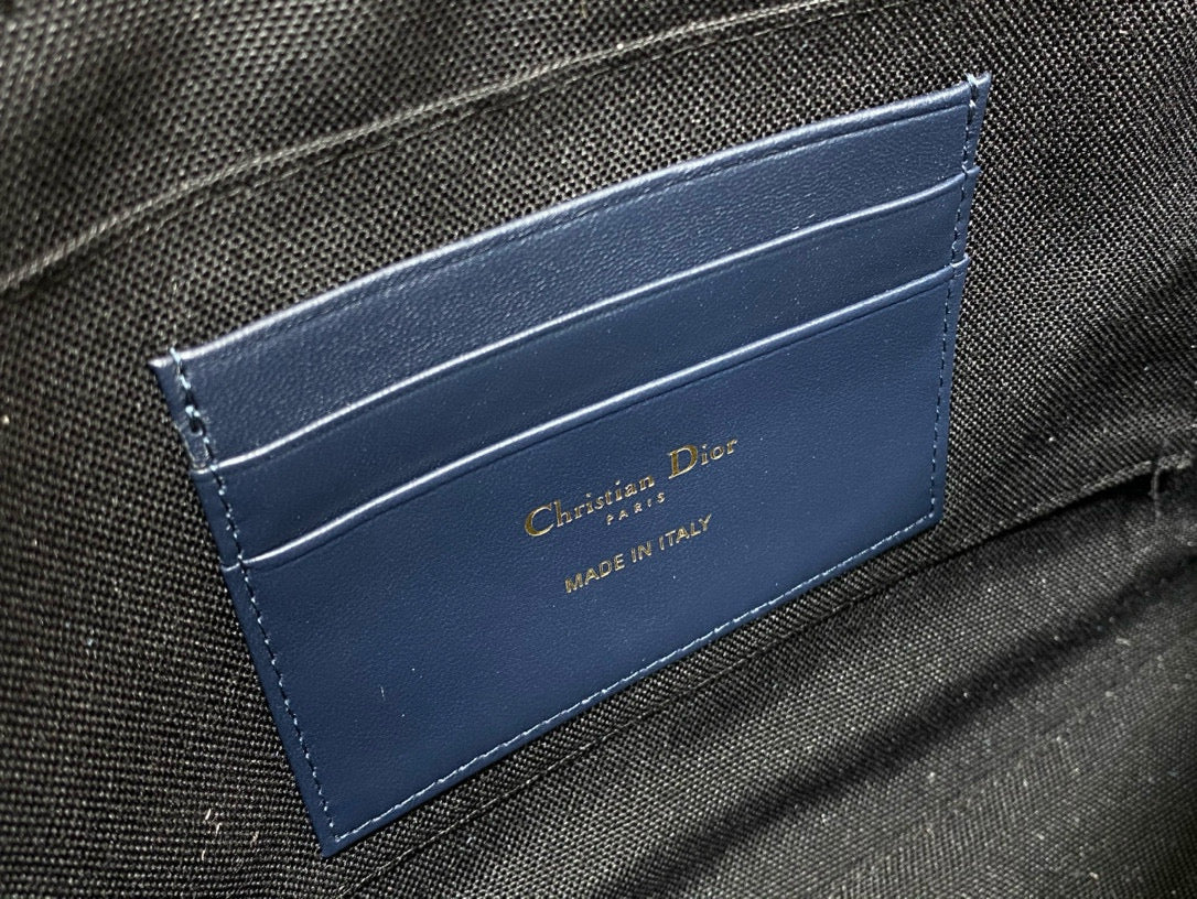 ダークブルーモノグラムジャカードのオブリークブックトート26