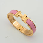 [⭐JeweliWhal]H PINK BRACELET