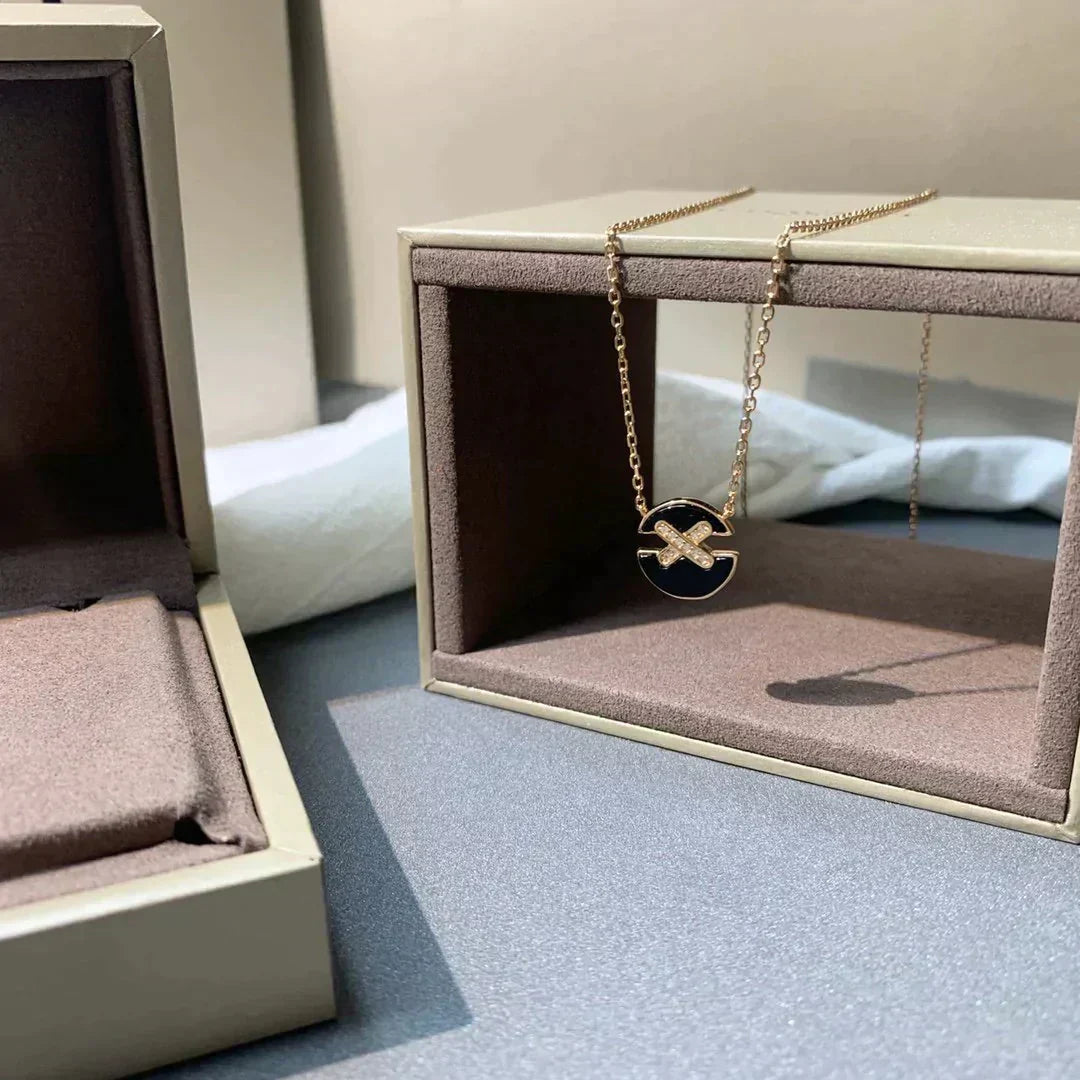 [⭐JeweliWhal]JEUX DE ROSE GOLD DIAMOND NECKLACE