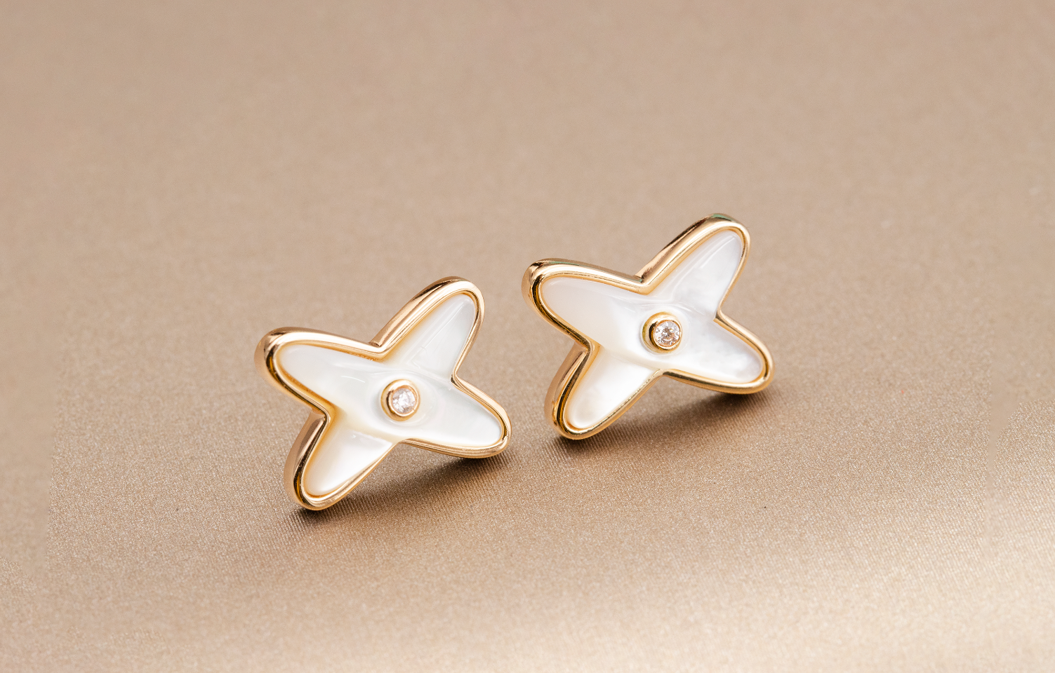 [⭐JeweliWhal]JEUX DE WHITE MOP ROSE GOLD DIAMOND EARRINGS