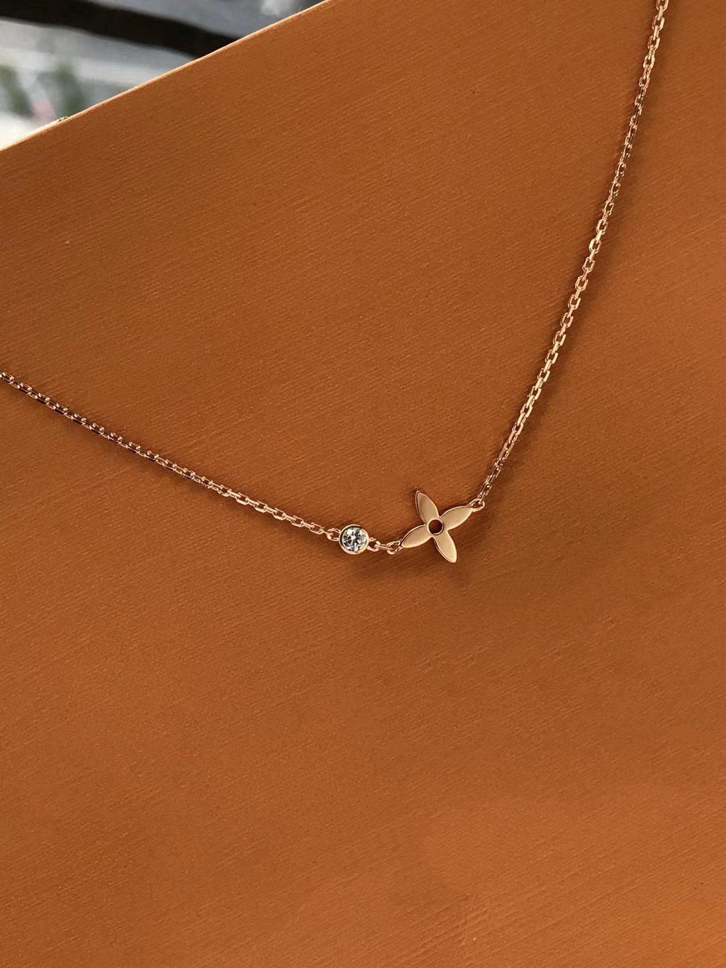 [⭐JeweliWhal]BLOSSOM PENDANT PINK GOLD AND DIAMOND