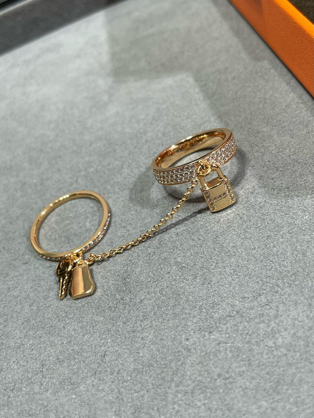 [⭐JeweliWhal]HM ケリー クロシェット ダブルリング ダイヤモンド付き