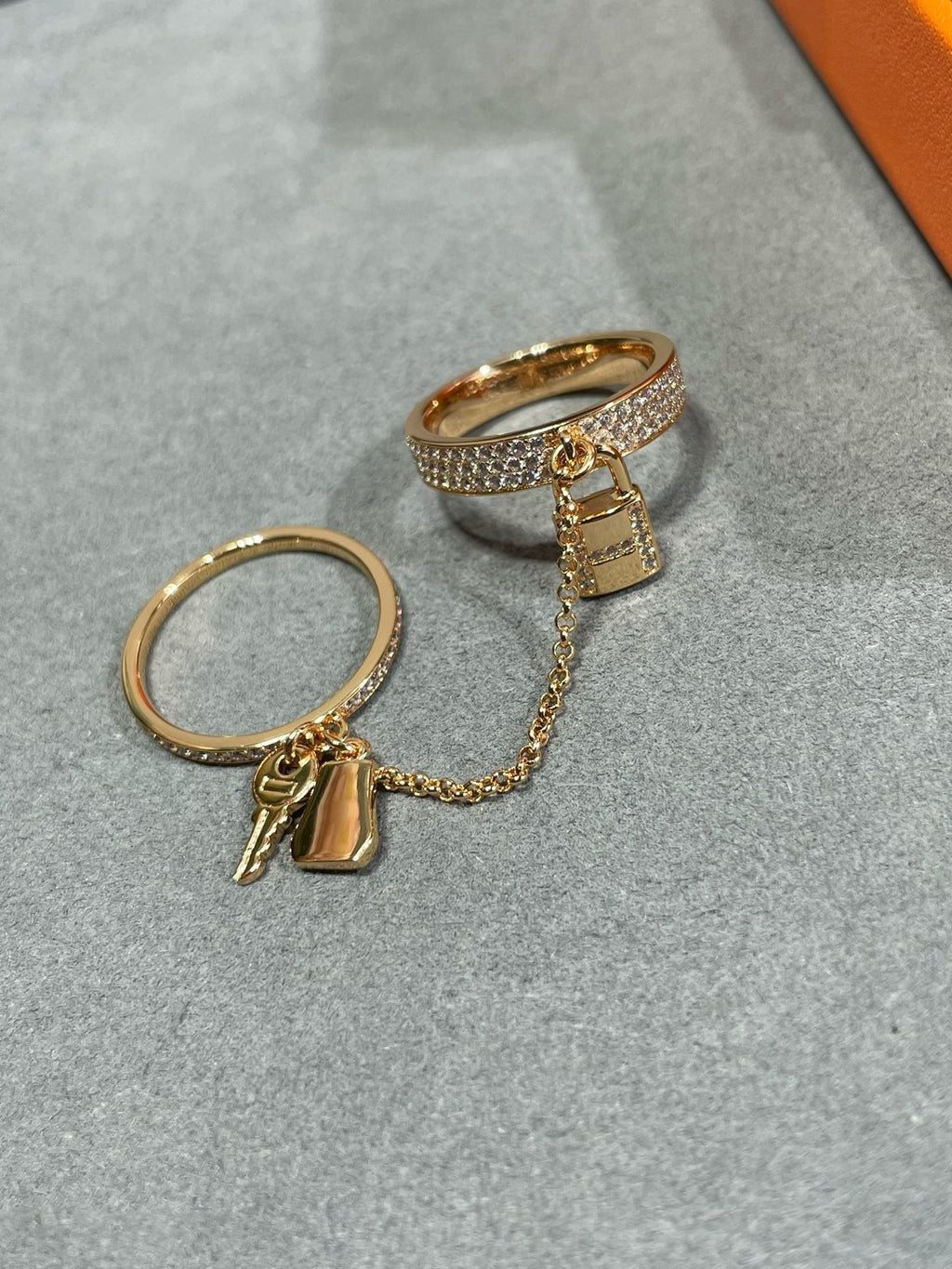 [⭐JeweliWhal]HM ケリー クロシェット ダブルリング ダイヤモンド付き