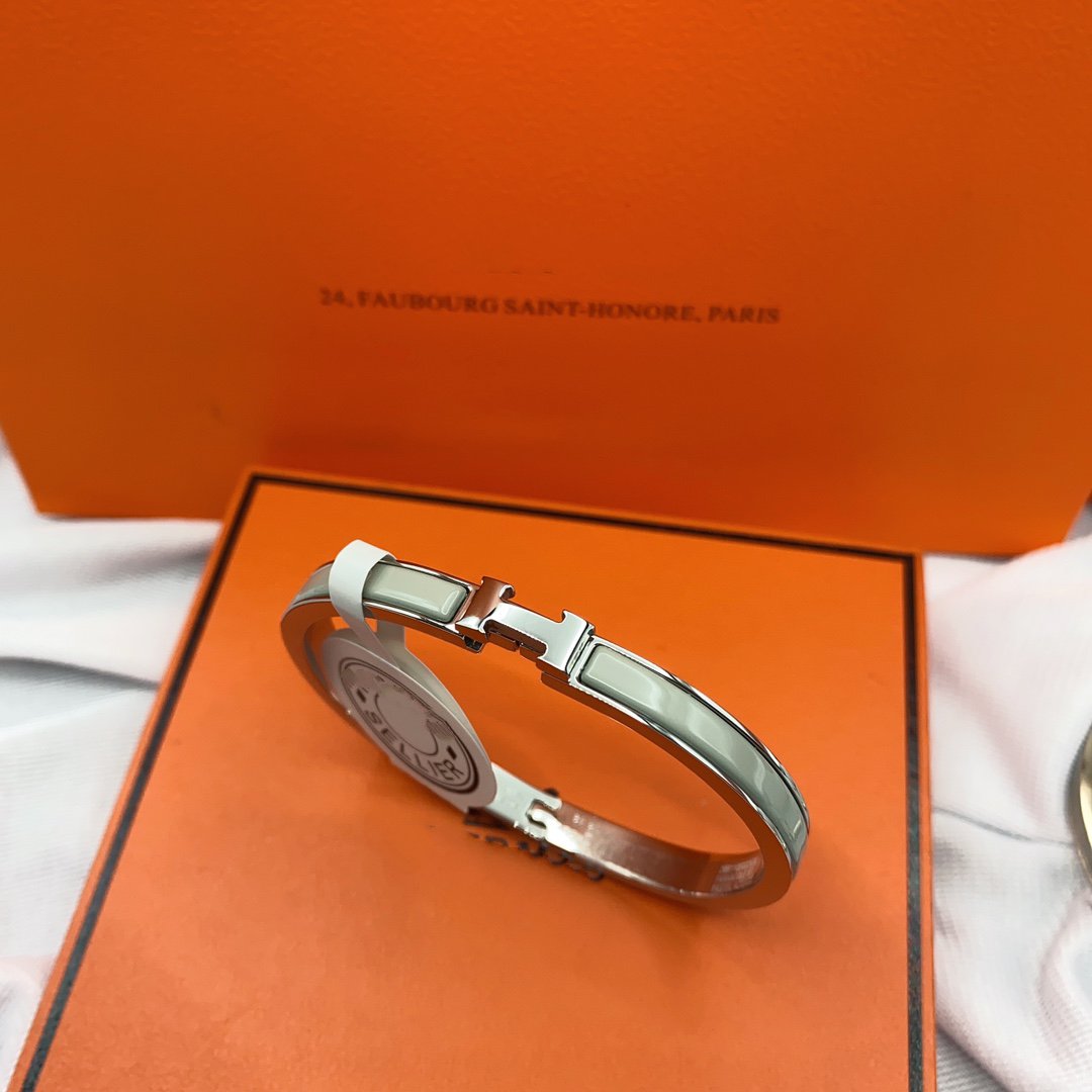 [⭐JeweliWhal]クラシック HM クリック グリーン 8mm エナメルブレスレット