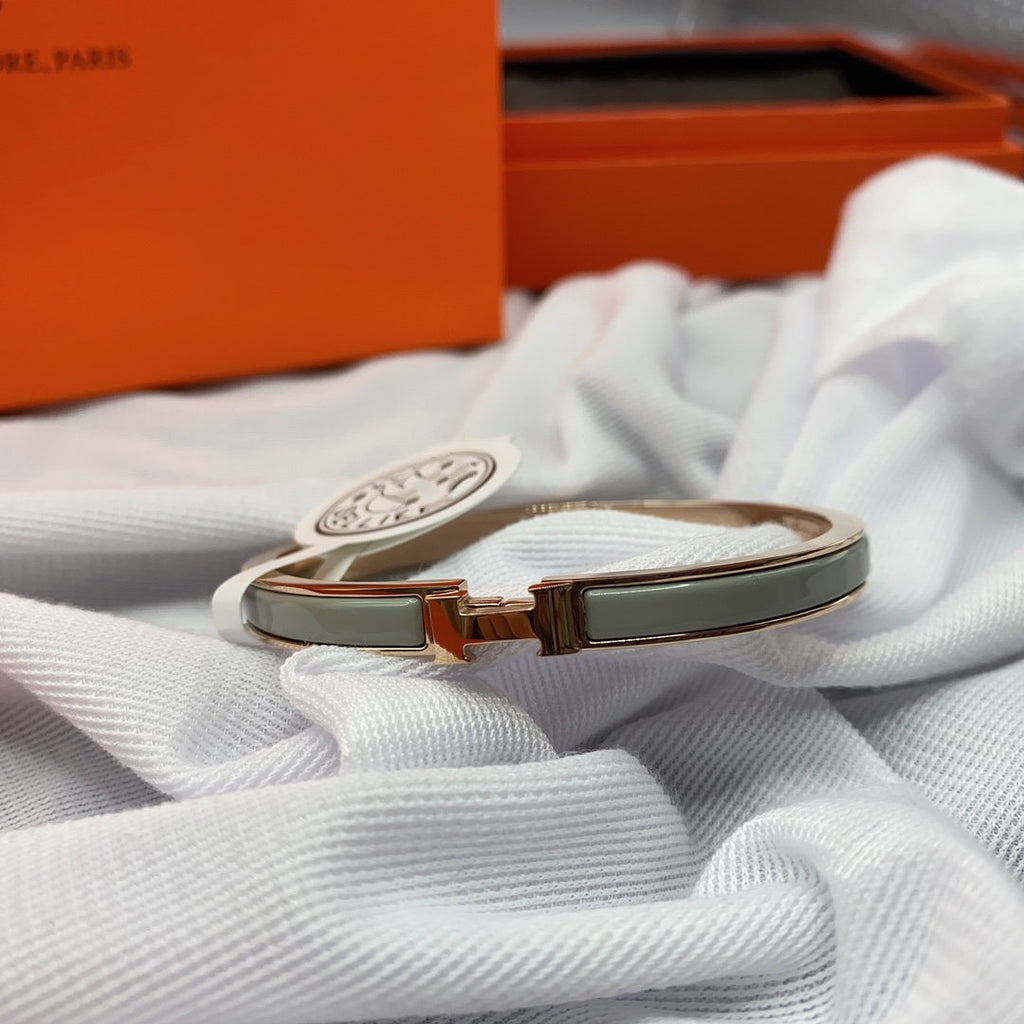 [⭐JeweliWhal]CLASSIC HM CLIC GREEN 8MM ENAMEL BRACELET