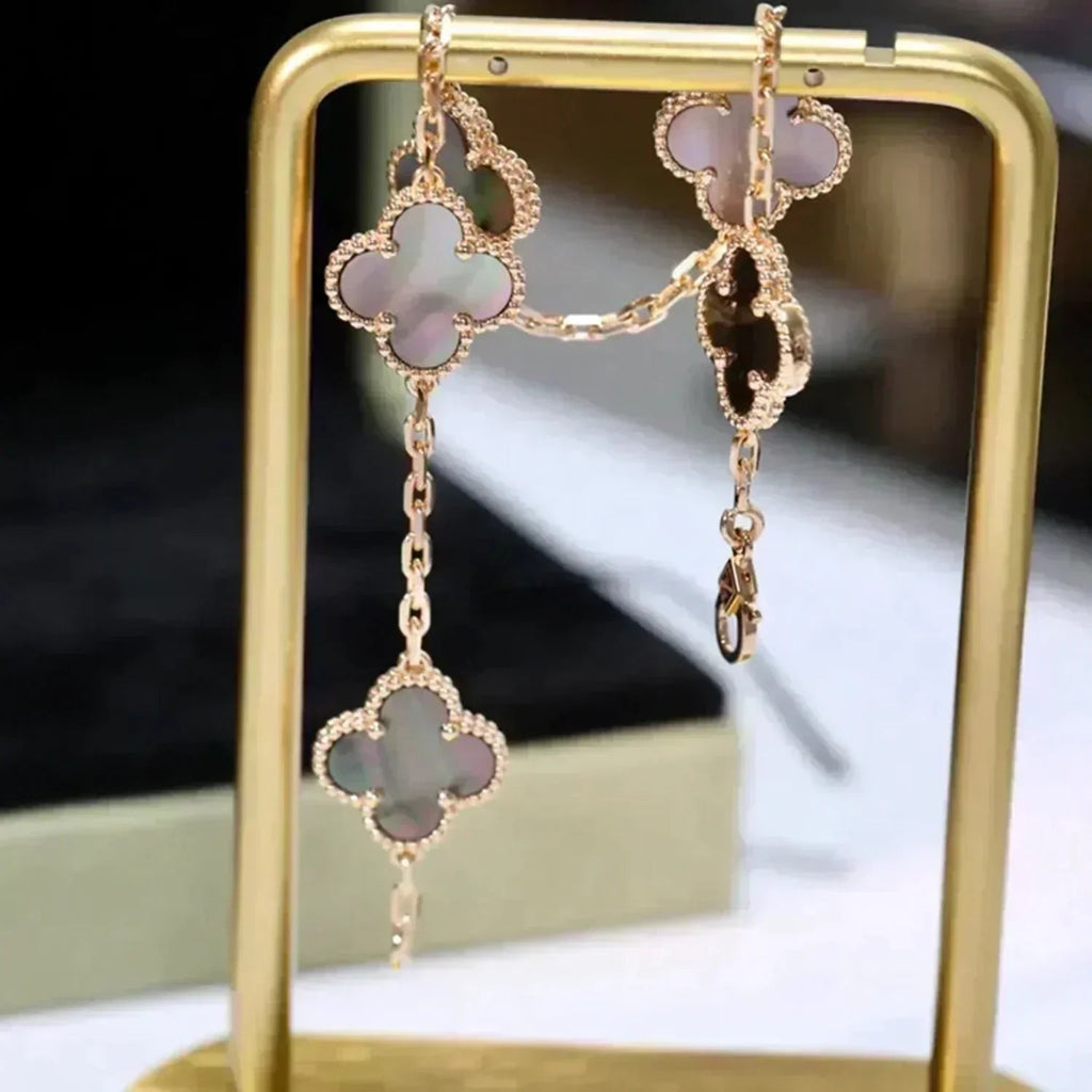 [⭐JeweliWhal] クローバー 5モチーフ グレー モップブレスレットコレクション