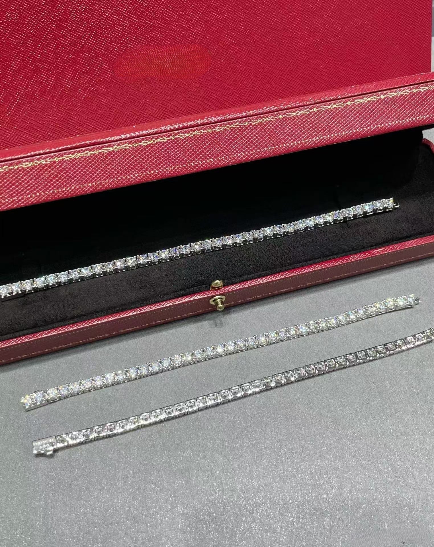 [⭐JeweliWhal jewelrys]TENNIS BRACELET WITH FULL DIAMOND SETTING