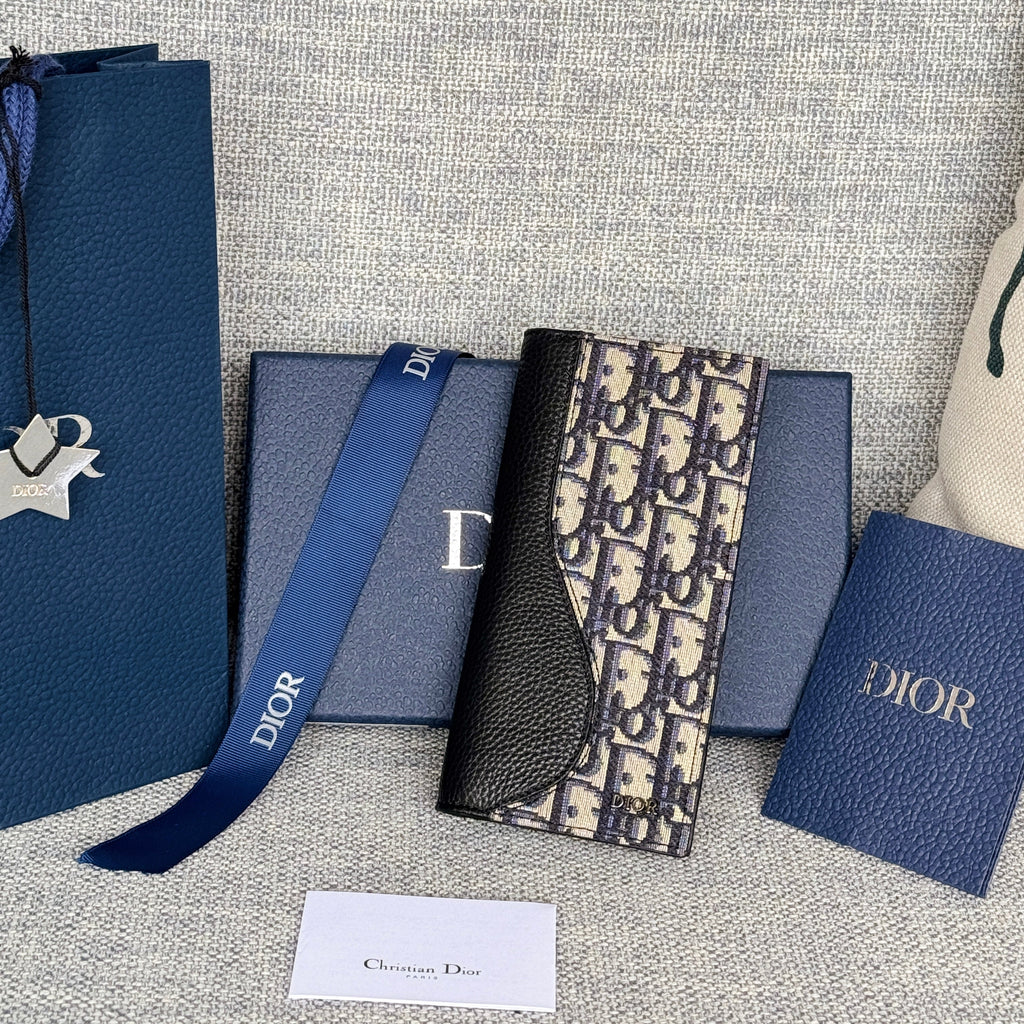 縦型二つ折り財布 19インチ ブラック グレインカーフスキン ミックスブルー モノグラム オブリーク ジャカード