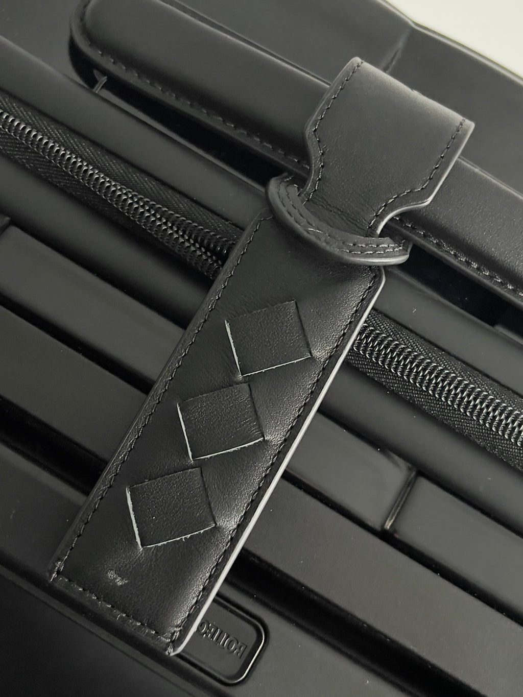 BOTTEGA VENETA 25S ODYSSEY CABIN 3D INTRECCIO PATTERN LUGGAGE 55 IN BLACK CALFSKIN