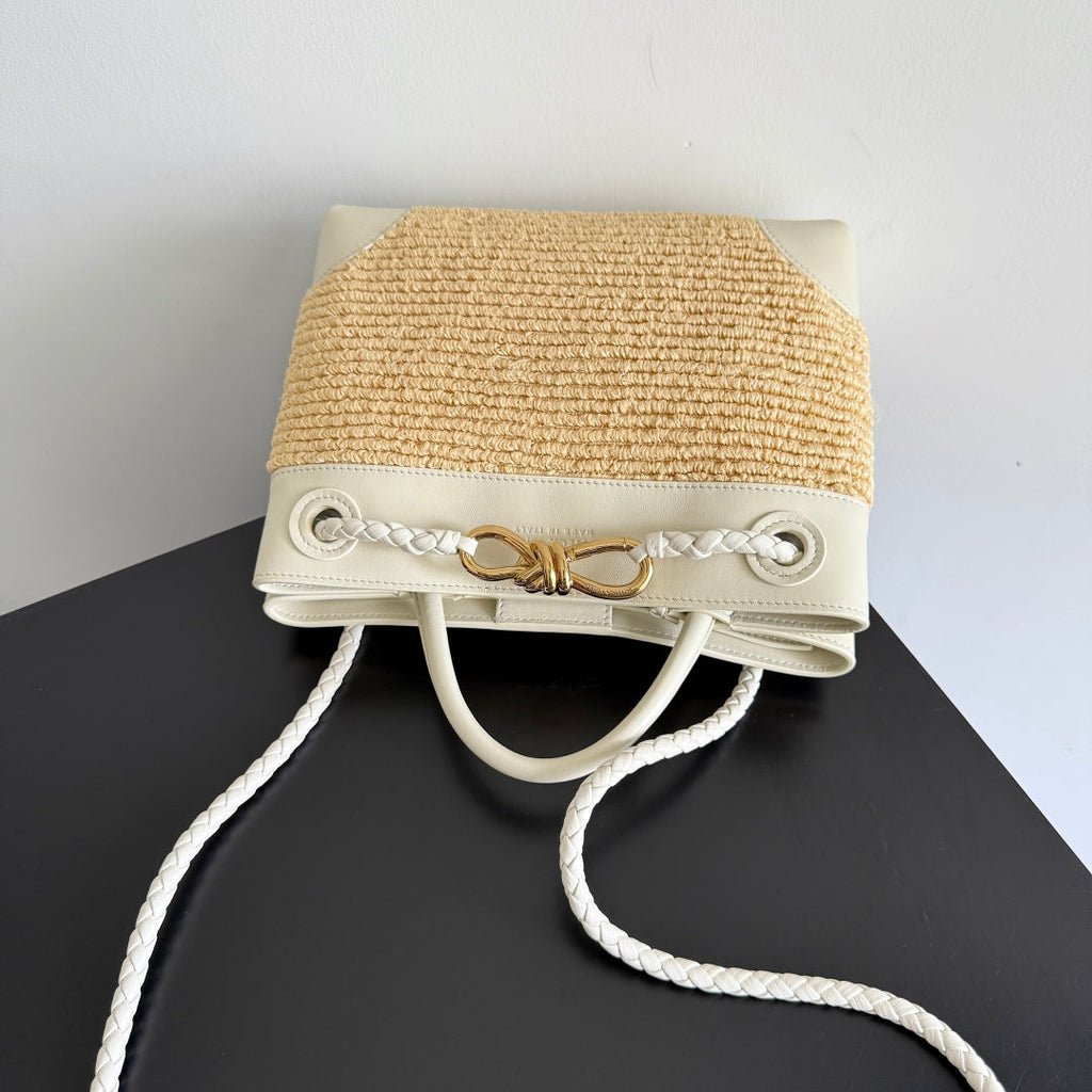 ボッテガ・ヴェネタ 25S スモール アンディアモ 25 アイボリー カーフスキンとラフィア