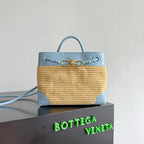 BOTTEGA VENETA 25S SMALL ANDIAMO 25 IN LIGHT BLUE CALFSKIN AND RAFFIA
