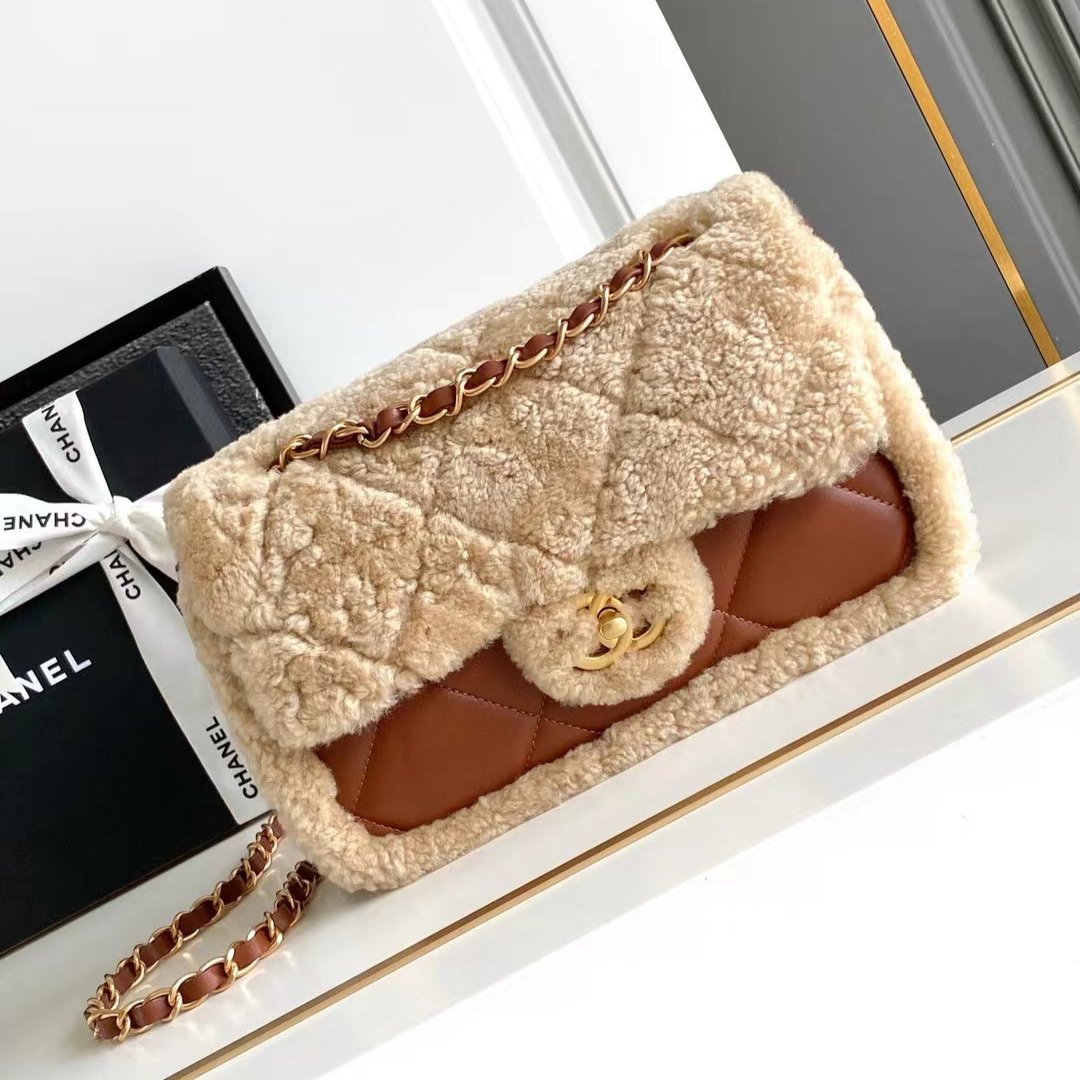 ミディアム フラップバッグ 23 ベージュウール＆ジンジャーオレンジカーフスキン ゴールド金具