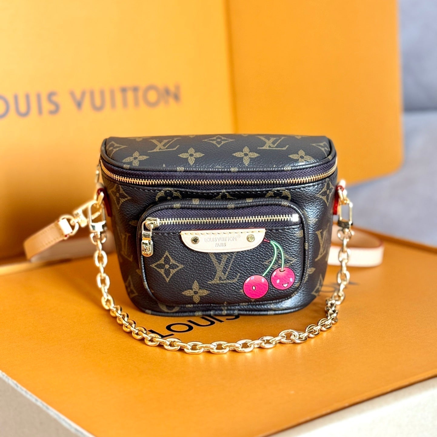 LV 25S ミニバンバッグ 17インチ ブラウン キャンバス モノグラム チェリープリント ゴールド金具