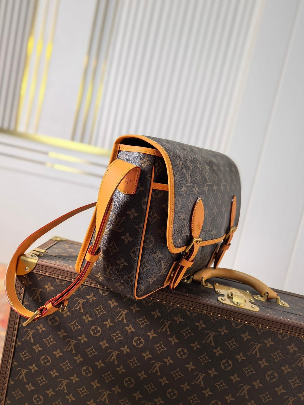 LV 25S SATCHEL BAG 35 IN BROWN CANVAS MONOGRAM GOLD HARDWARE