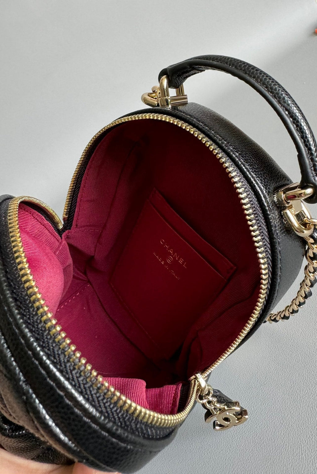 CC ミニ 18 バックパック ブラック キャビア ライトゴールド ハードウェア