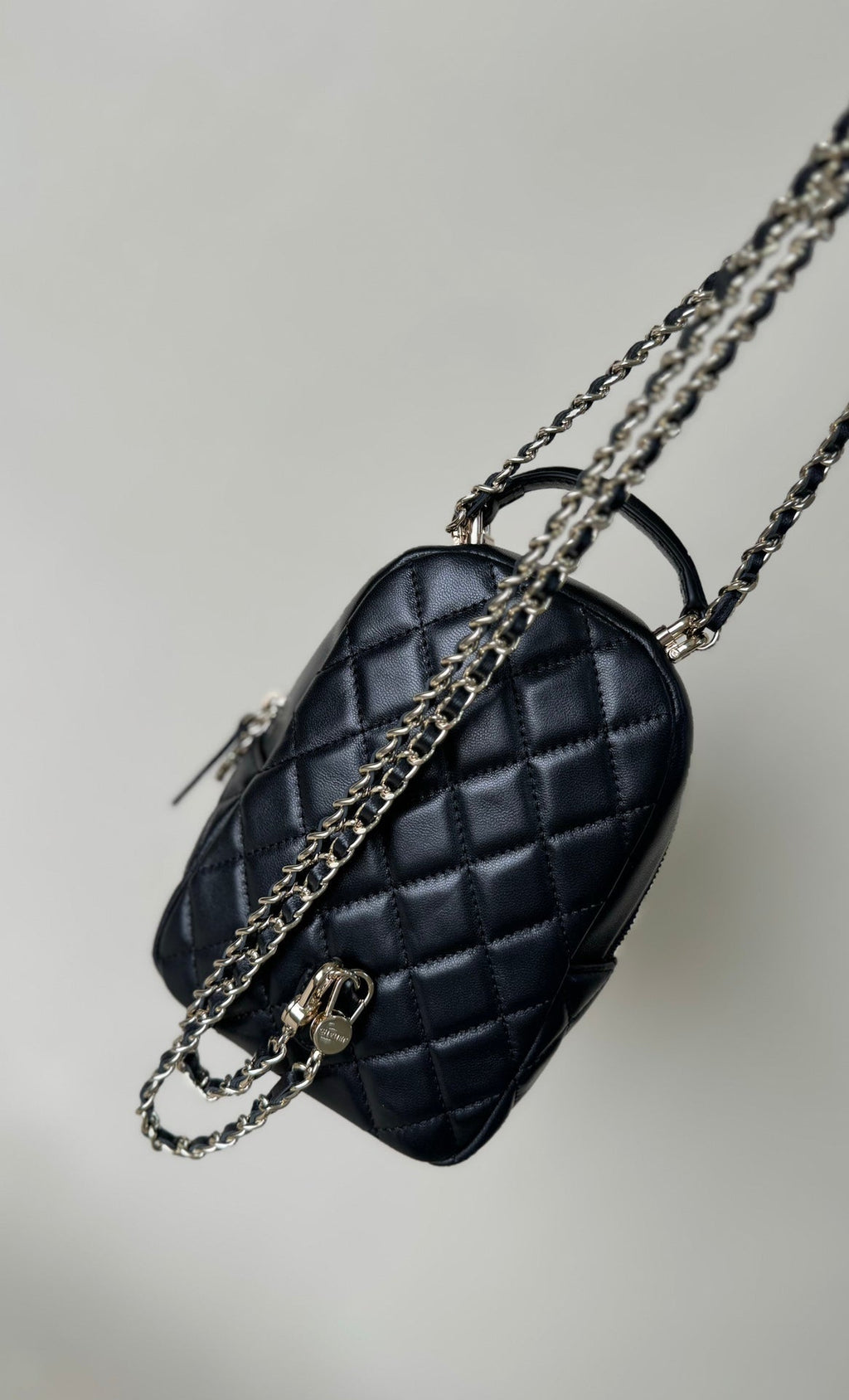 CC ミニ 18 バックパック ブラック ラムスキン ライトゴールド ハードウェア