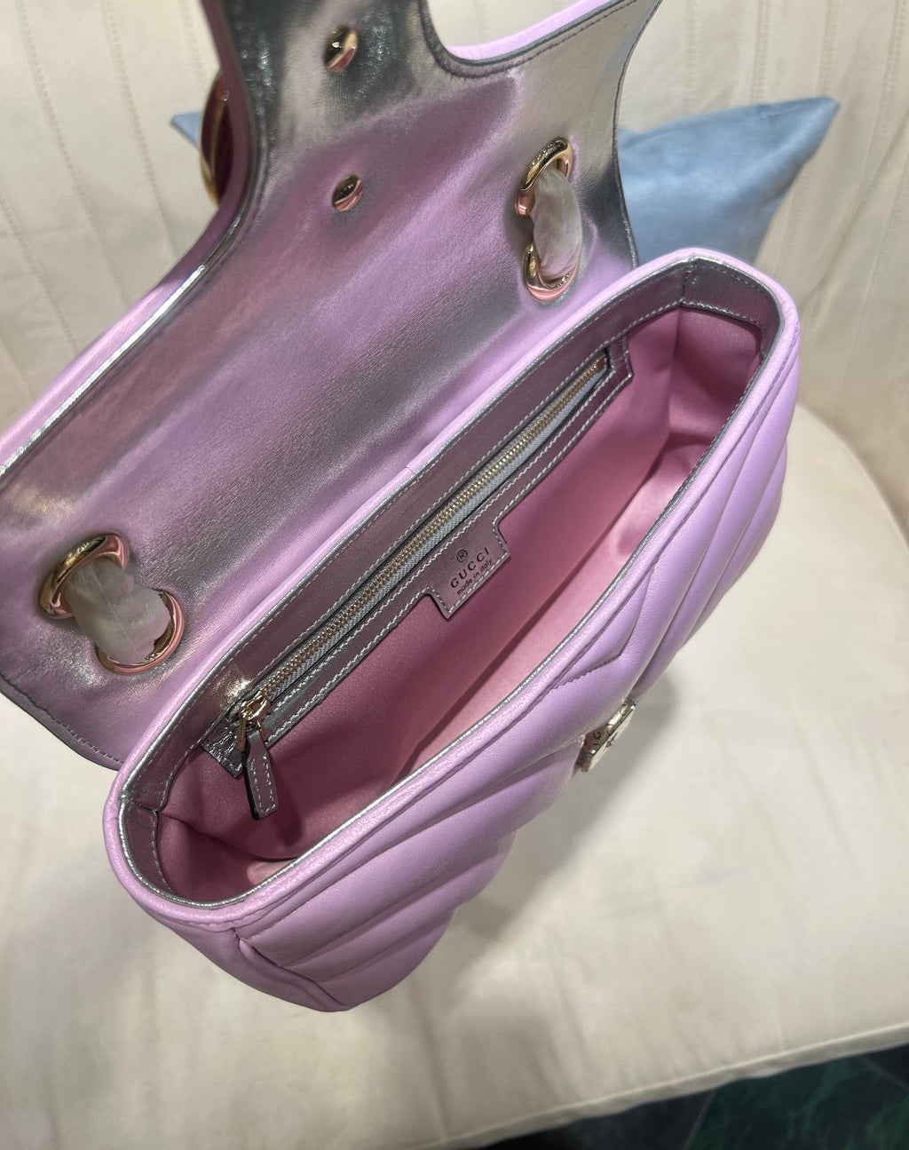 GGマーモント 26 ミディアム ショルダーバッグ ライトピンク カーフスキン