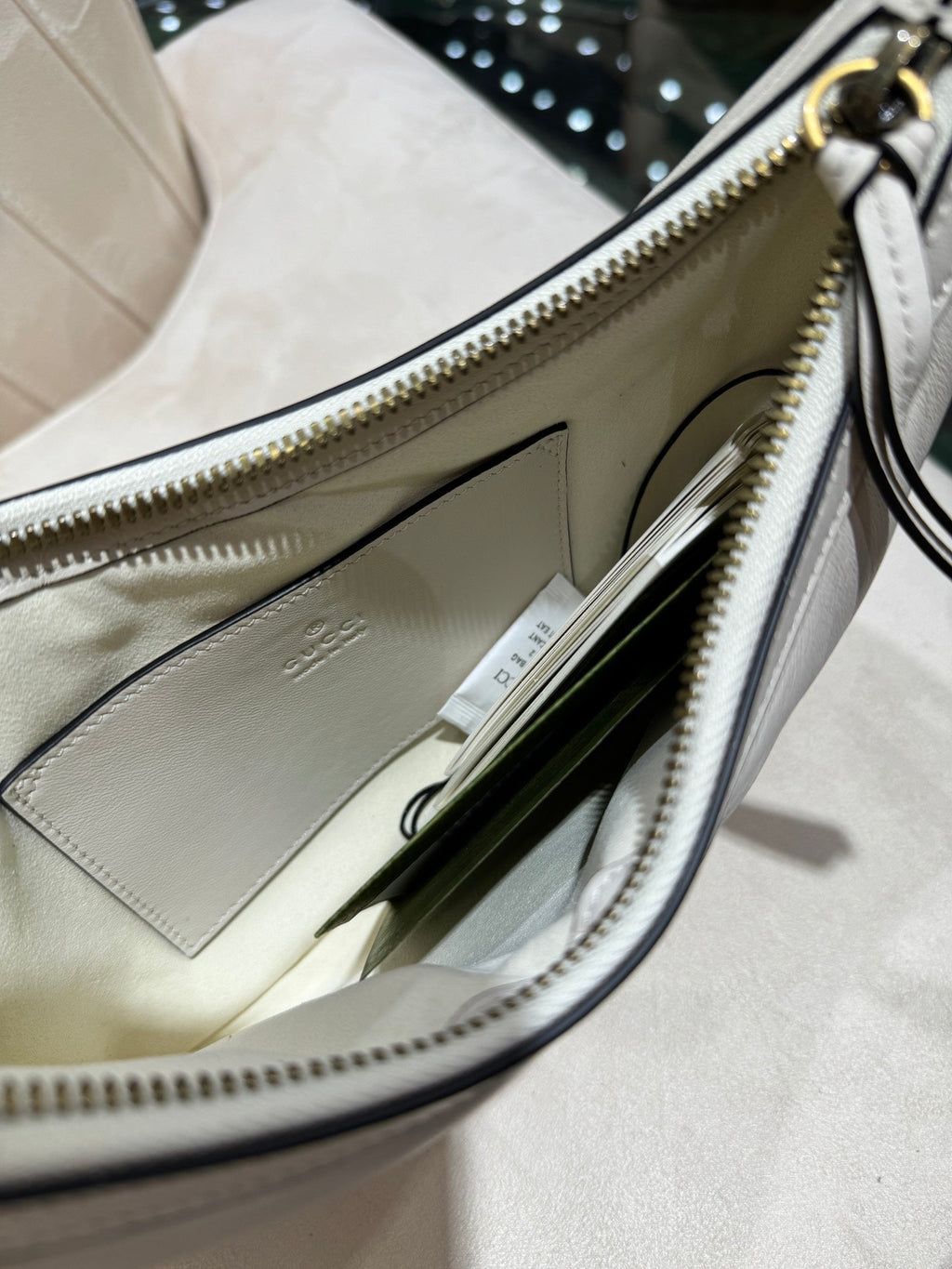 GGスモール 26 マーモント バッグ（ホワイトカーフスキン）