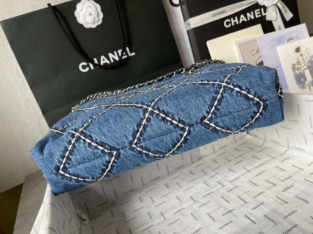 CC ラージ 42 クロスボディバッグ ブルーデニム チェーン付き