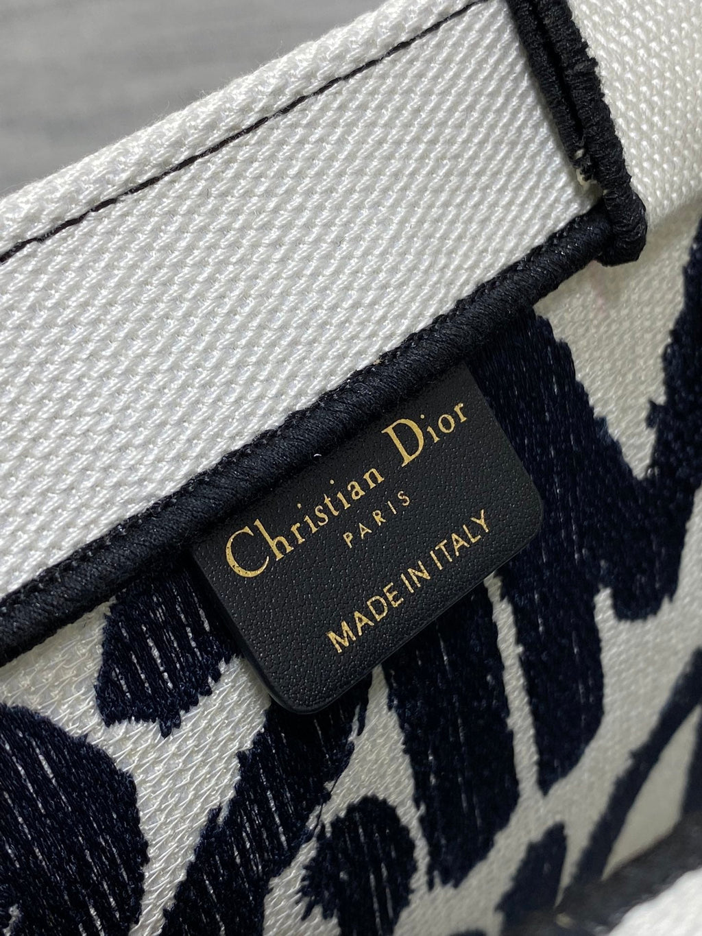 ブックトート 26インチ ホワイトミックスブラックキャンバス 226503