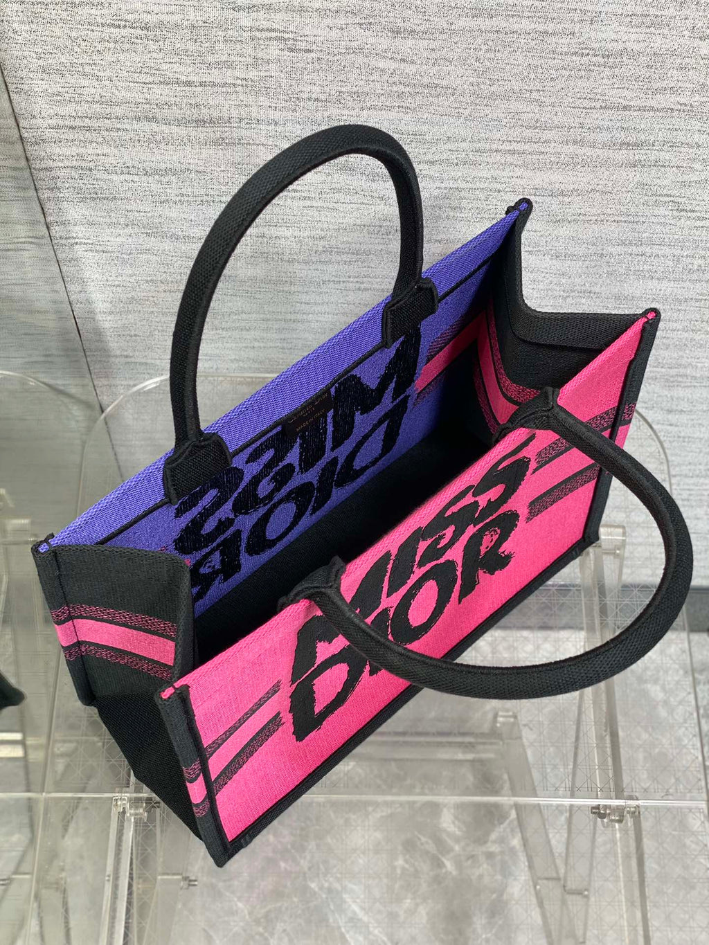 BOOK TOTE 36 IN CERISE RED MIX MINSK PURPLE CANVAS 226510