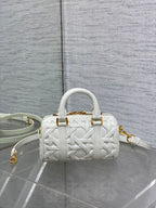 GROOVE 17 BAG IN WHITE MACROCANNAGE CALFSKIN WITH GOLD HARDWARE