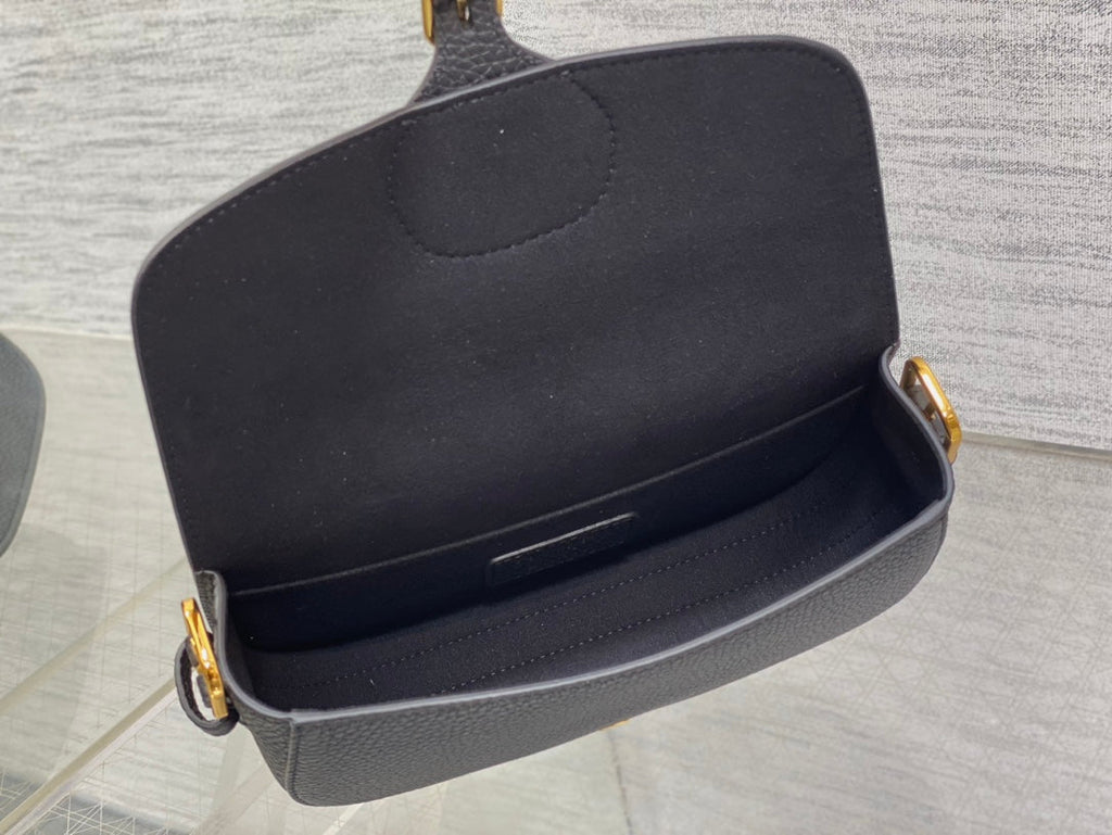 ミニ 21 ボビーバッグ（ブラック ラムスキン）