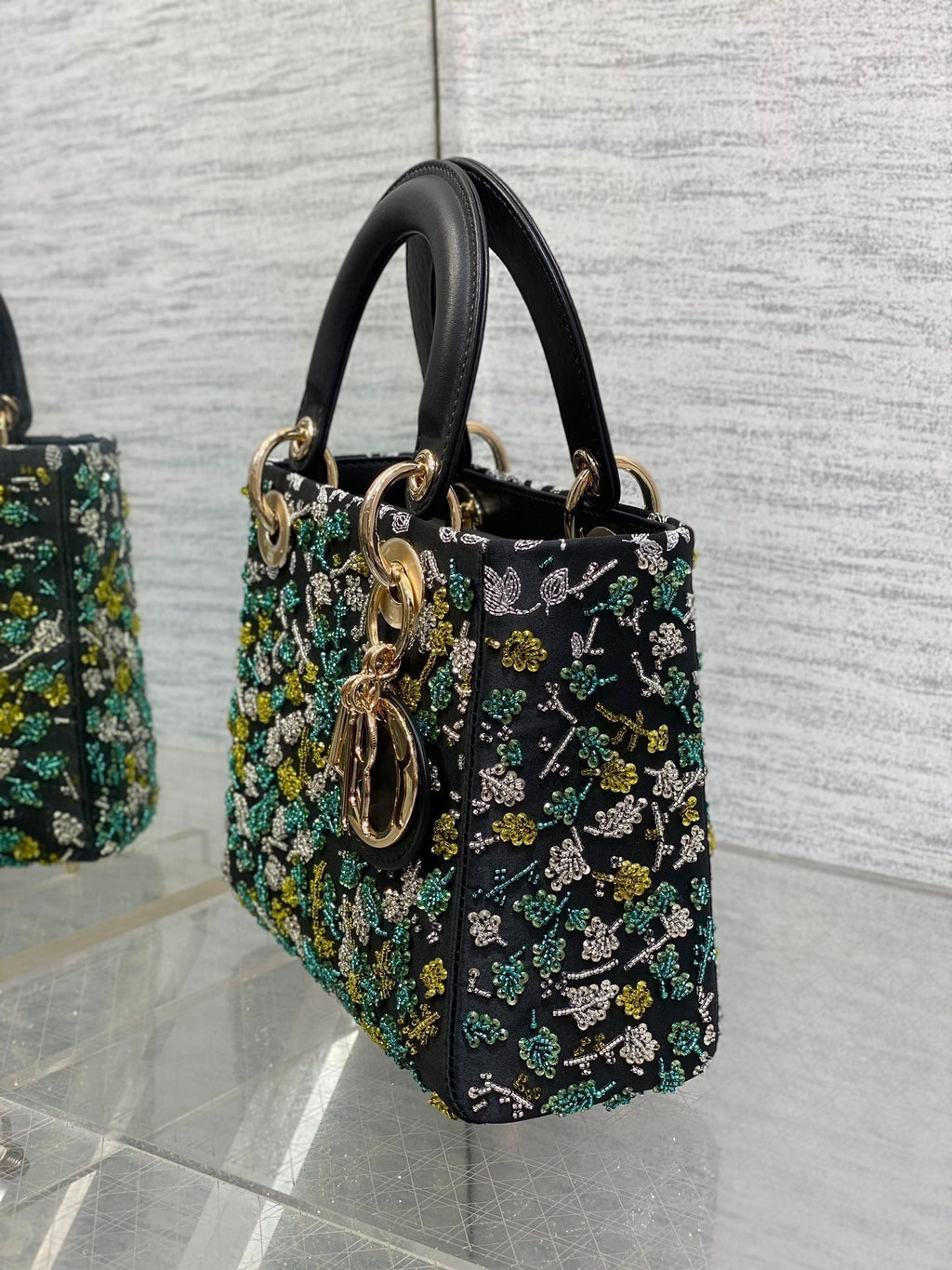 スモール 20 バッグ ブラック ラムスキン シューティングスター刺繍 レディース 226114