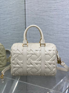 GROOVE 25 BAG IN WHITE CREAM MACROCANNAGE CALFSKIN WITH GOLD HARDWARE