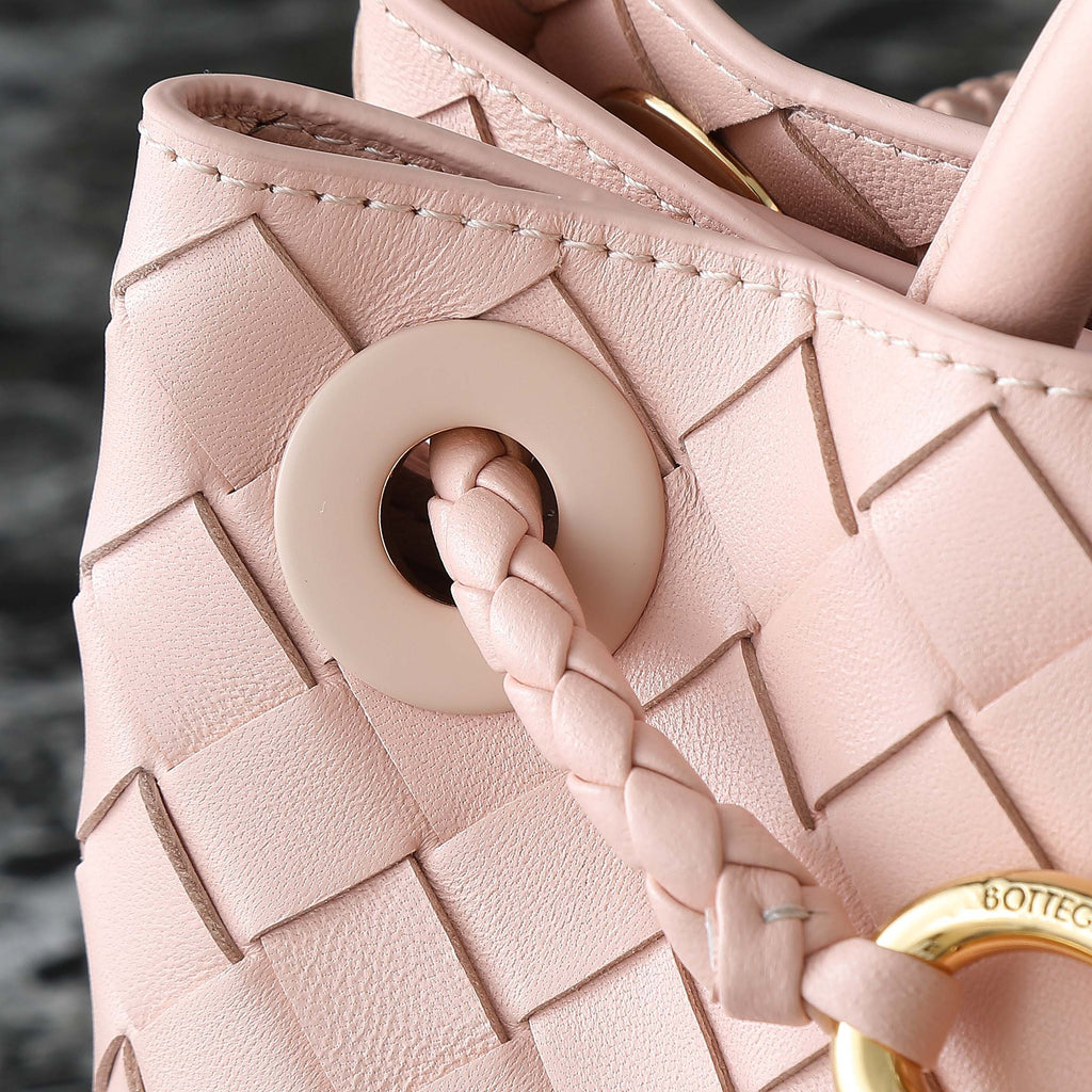 スモール アンダモ 25 ライトピンク ラムスキン