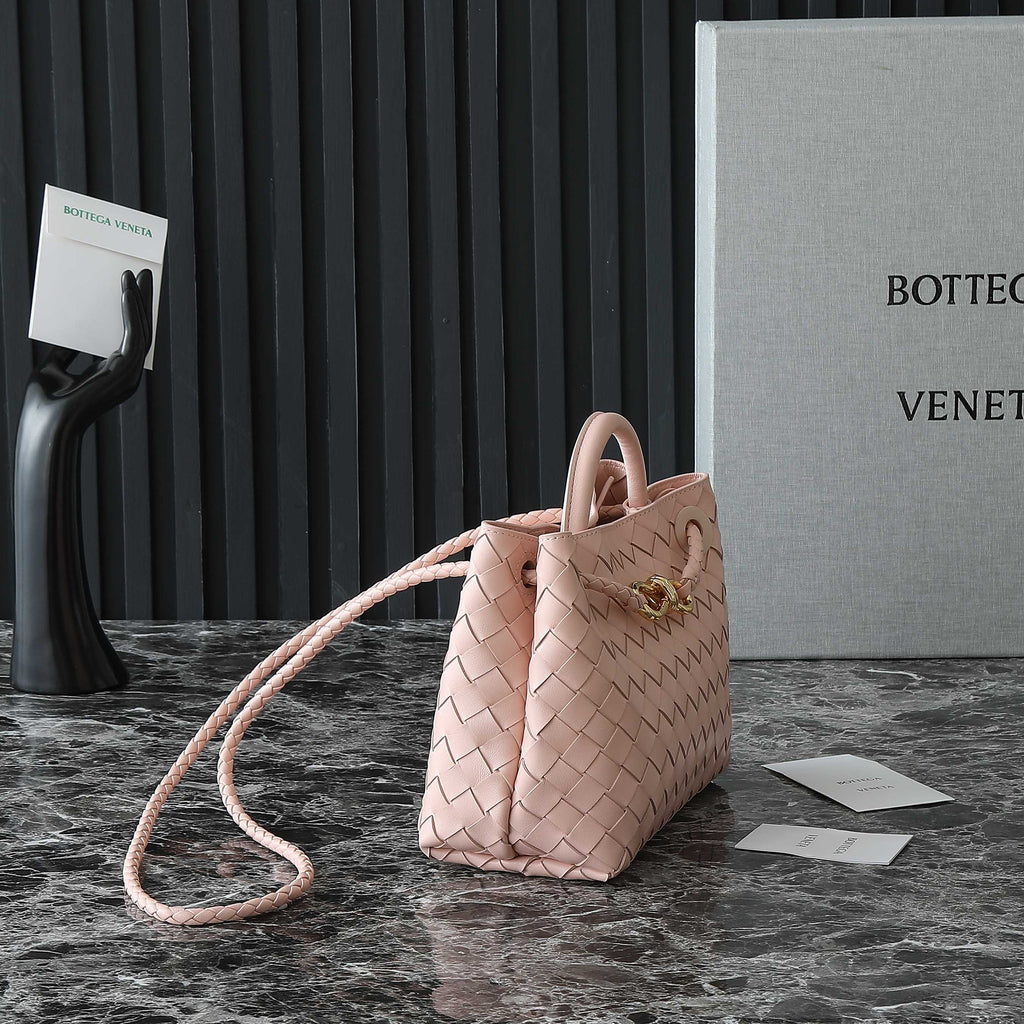 スモール アンダモ 25 ライトピンク ラムスキン