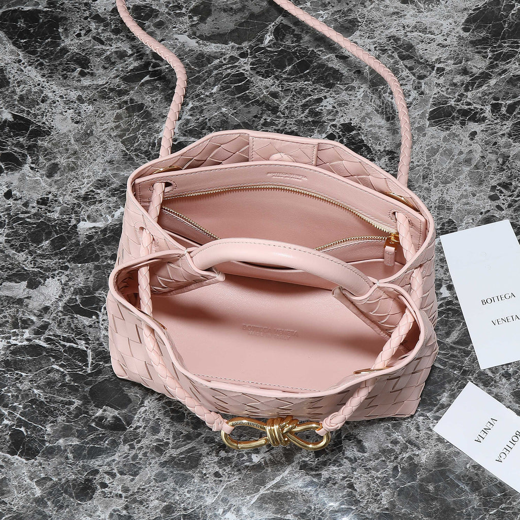 スモール アンダモ 25 ライトピンク ラムスキン