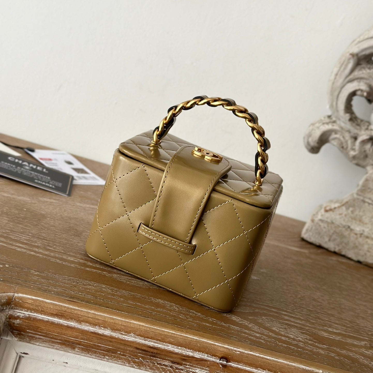 ミニヴィンテージコスメティックバッグ 11インチ ケープパリサー シャイニーカーフスキン ゴールド金具