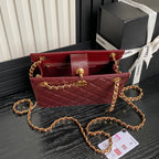 ハンドバッグ 21インチ ガーネットレッド ダイヤモンドパターン キルティング シャイニーラムスキン ゴールド金具