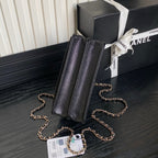 25C フラップバッグ 18インチ ブラック シャイニーグレインカーフスキン ゴールド金具