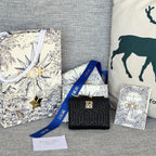 二つ折り財布 11インチ ブラック キルティング オールオーバー カーフスキン