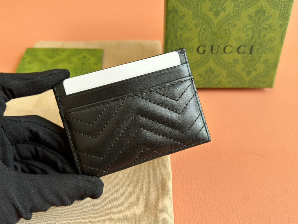 マーモント キルティングカードホルダー 10枚入り ブラックカーフスキン