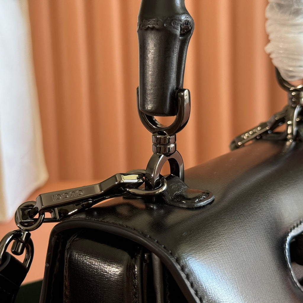 グッチ バンブー ミニバッグ 21 フルブラック カーフスキン