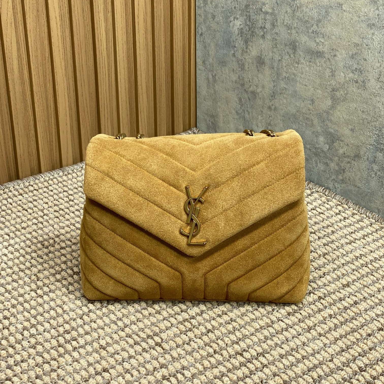 ルル スモール 25インチ ピーナッツブラウン スエード 銅製金具