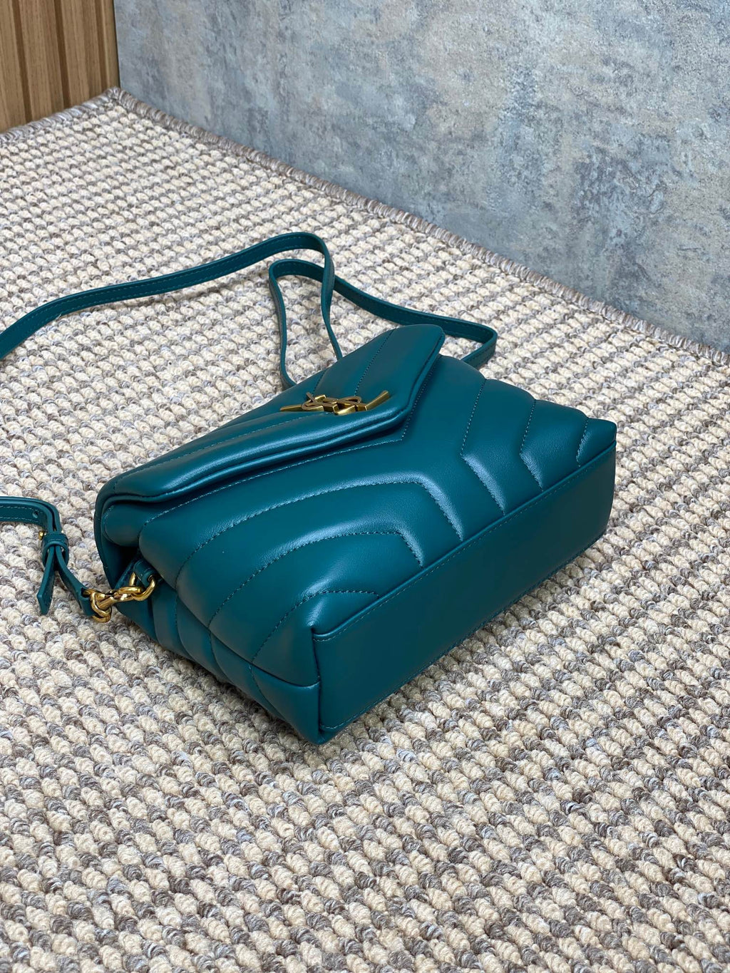 ルル ミニバッグ 20インチ ダークシアン ラムスキン ゴールド金具