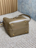 LE 37 MEDIUM BUCKET BAG 25 IN CEDAR BROWN CALFSKIN GOLD HARDWARE