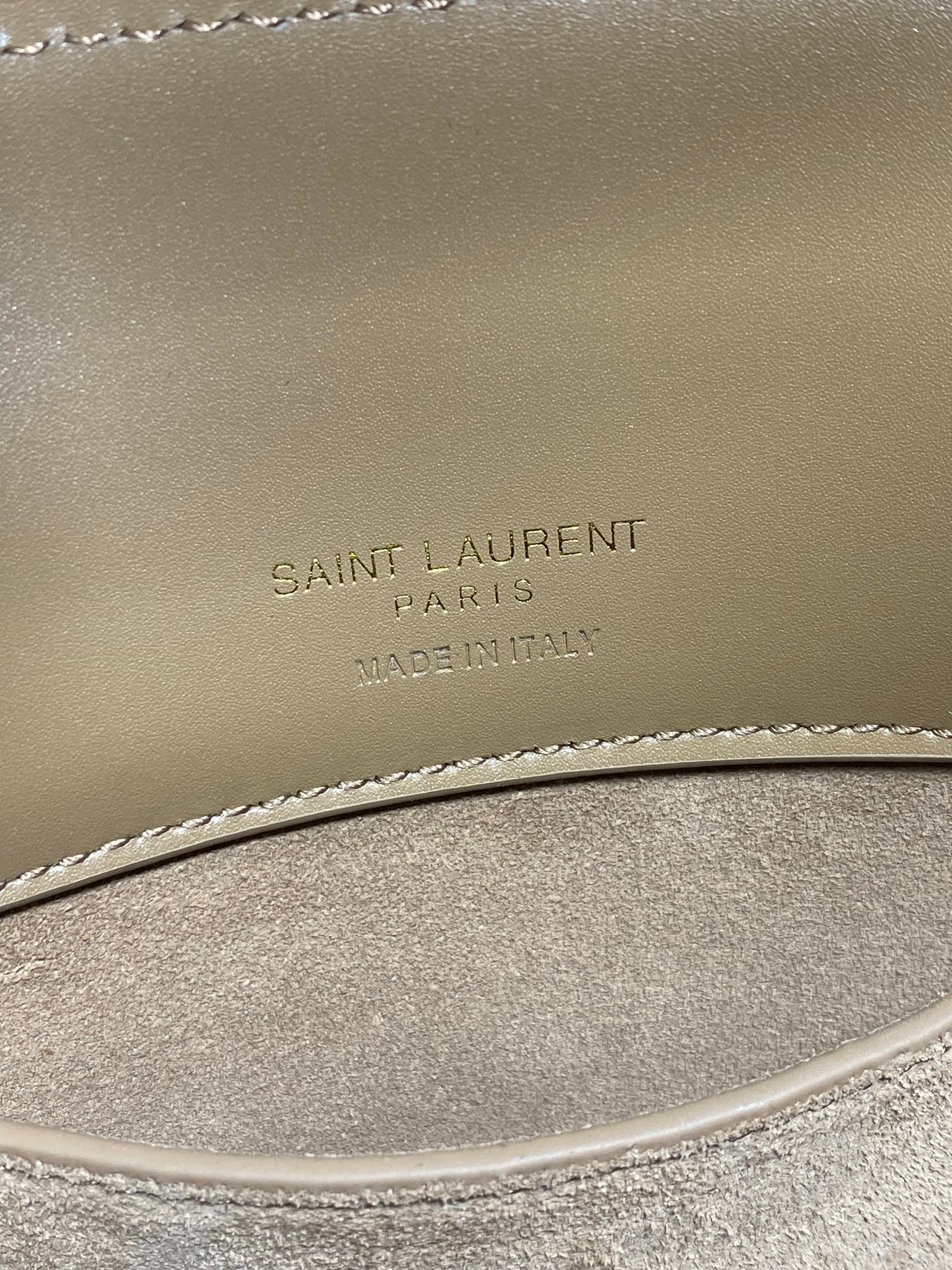 LE 37 SMALL BUCKET BAG 20 IN CEDAR BROWN CALFSKIN GOLD HARDWARE